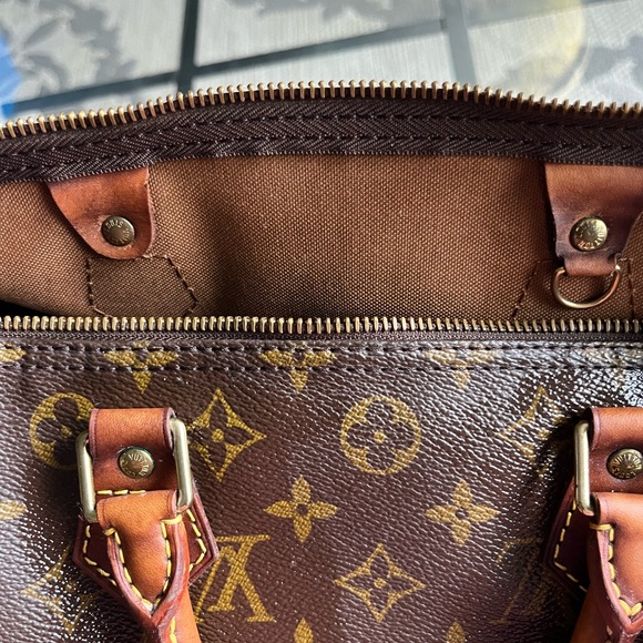 BEAUTIFUL “VINTAGE” LOUIS VUITTON ‼️ - Picture 9 of 15